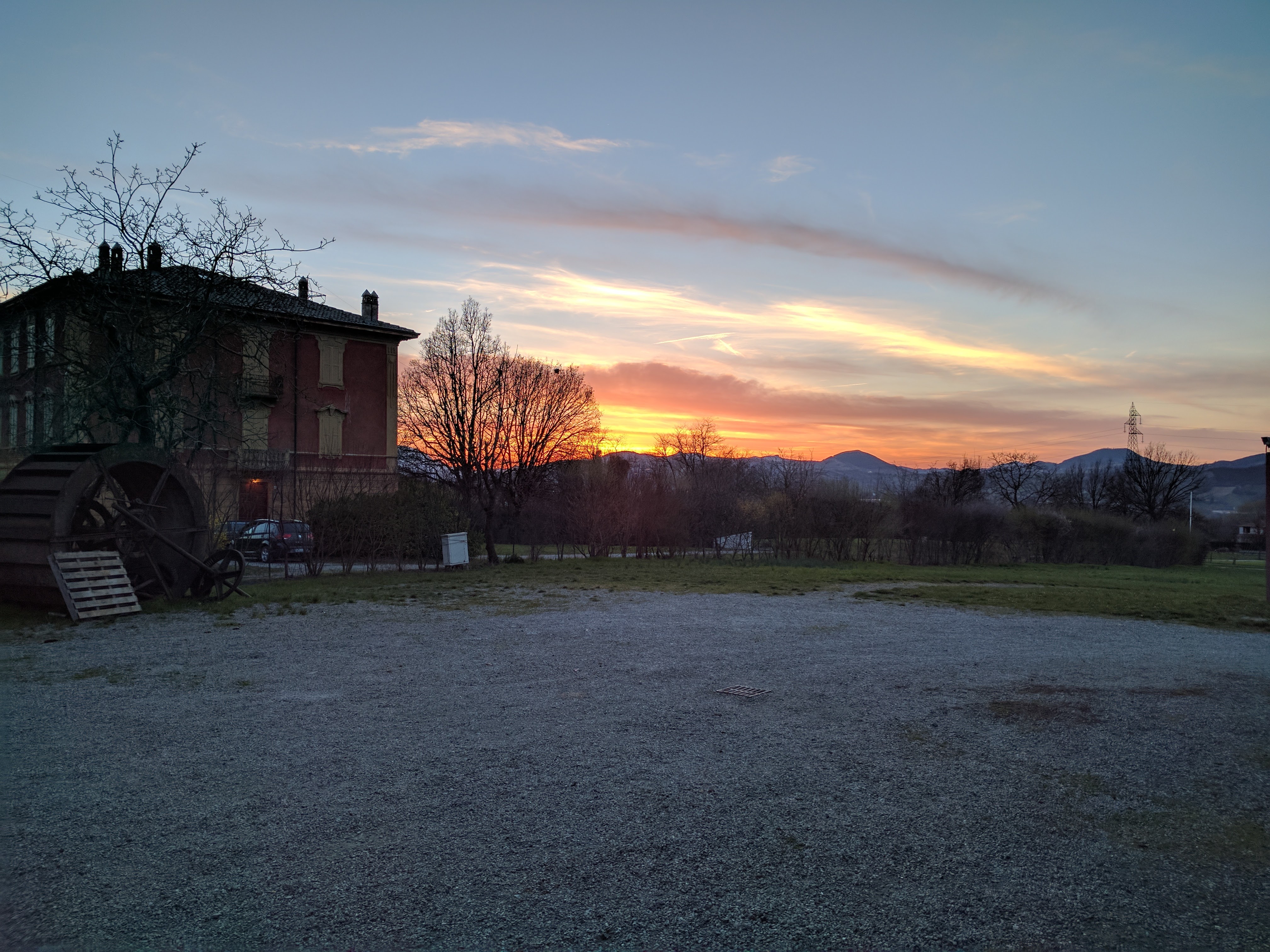 Siamo stati davvero fortunati: è stata una giornata meravigliosa ed anche il cielo non solo ha retto benissimo, ma ci ha anche regalato uno spettacolo indimenticabile.