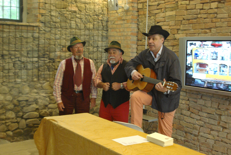trio canossa 1